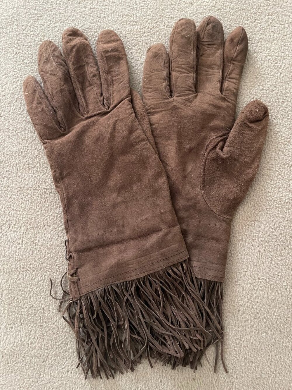 AWESOME Vintage 2000s J. Crew Brown Suede Glove with Fringe at Cuffs Size 8